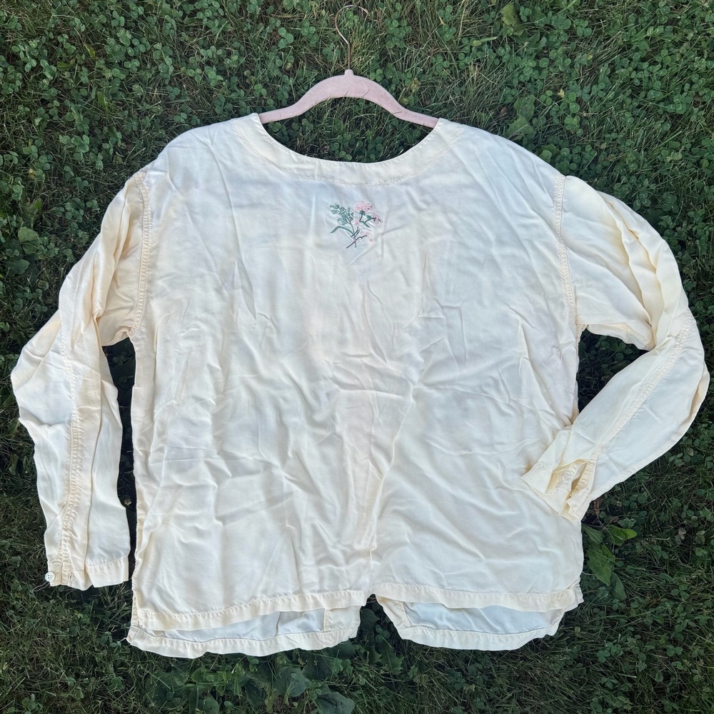 GAP Blouse S Peachy Cream Vintage 90s Rayon Floral Embroidered Boho Scoop Neck